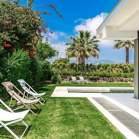 All About Villa Gladiolo Marbella Exterior photo