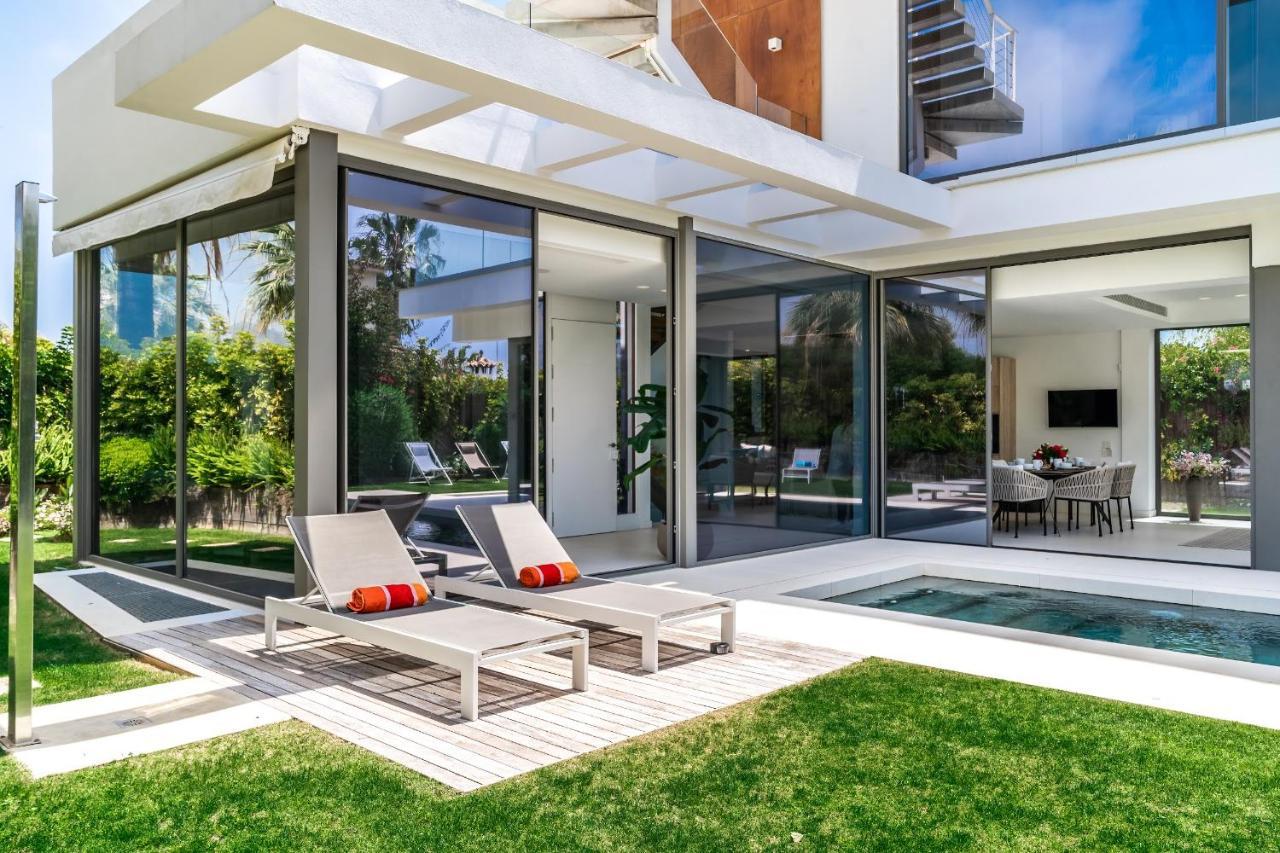 All About Villa Gladiolo Marbella Exterior photo